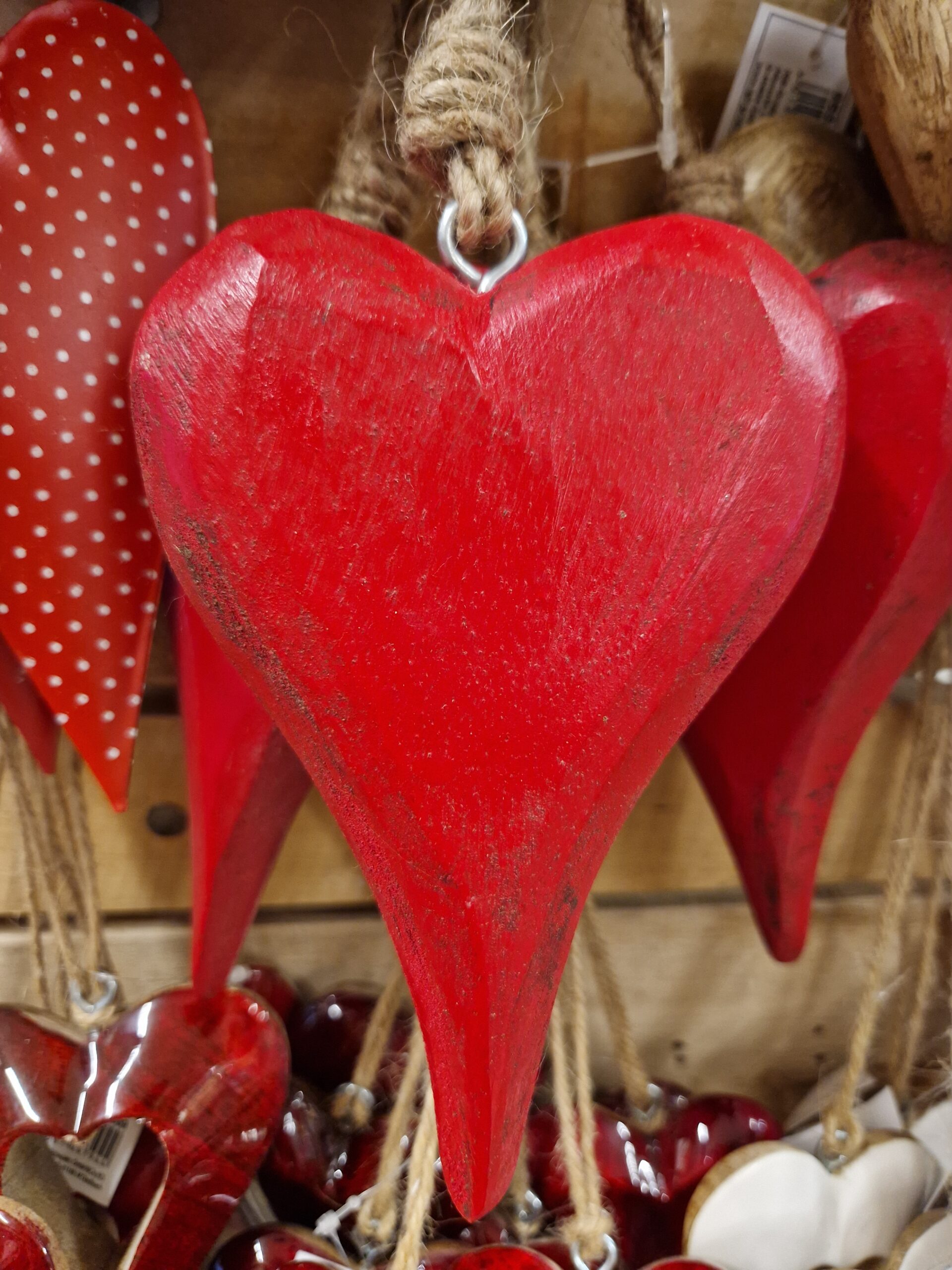 Cuore in legno 14 cm - immagine 2