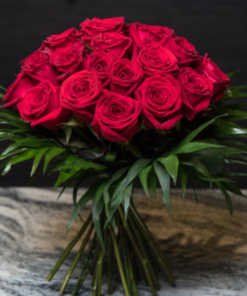 Bouquet rose rosse corte